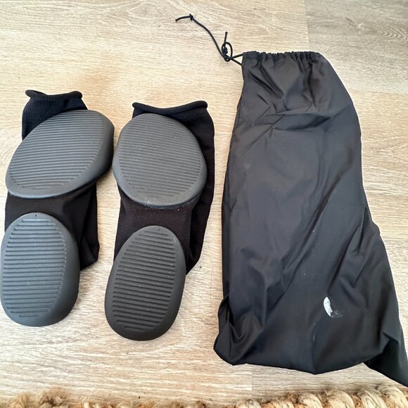 YZY PODS Size 1 (4 - 7 MENS) - Picture 6 of 6